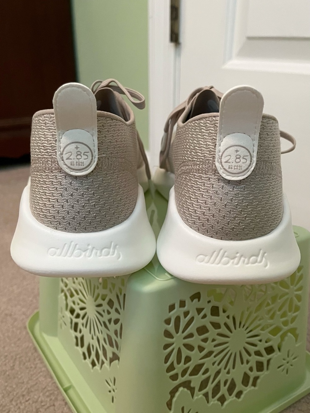 allbirds Women’s Tan/Khaki/Beige Superlight Tree Runners Sneakers (size 11) - Picture 10 of 11